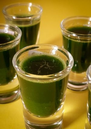A picture of Spinach and Mint immunity shots.