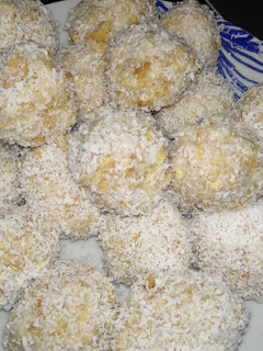 Una foto de Bolitas de coco