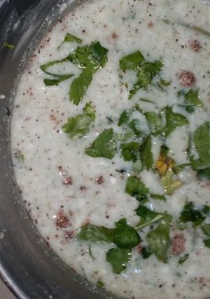 A picture of Bathua raita.