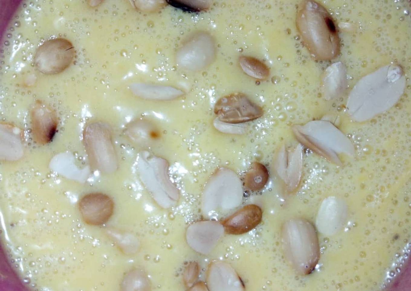 Mangban(mango+banana) with peanut