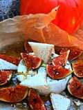 Camembert z figami