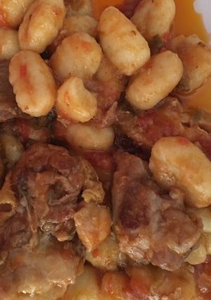 Una foto de Ñoquis con pollo