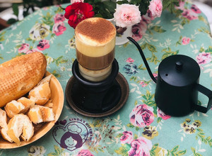 A picture of Vietnamese Egg Coffee (video included).