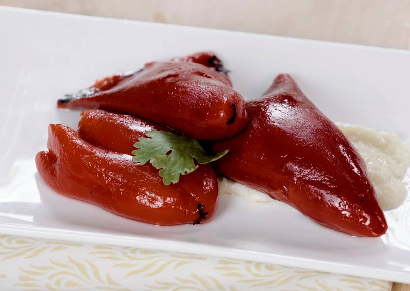 Pimientos rellenos de brandada de bacalao - Estuche de Vapor |Lékué