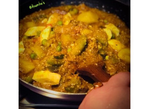 A picture of Goan Recipe: Pumpkin & Paneer Caldine.