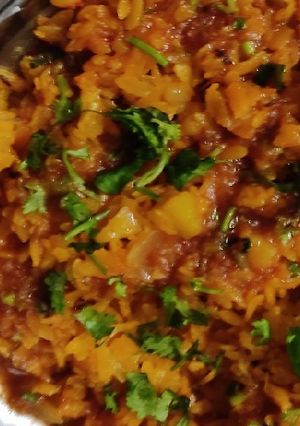 પૌવા બટાકા (Pauva Bataka Recipe In Gujarati) રેસીપી મુખ્ય ફોટો