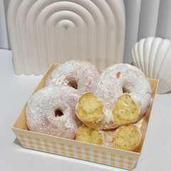 รูปของ Donat Empuk Tanpa Ulen