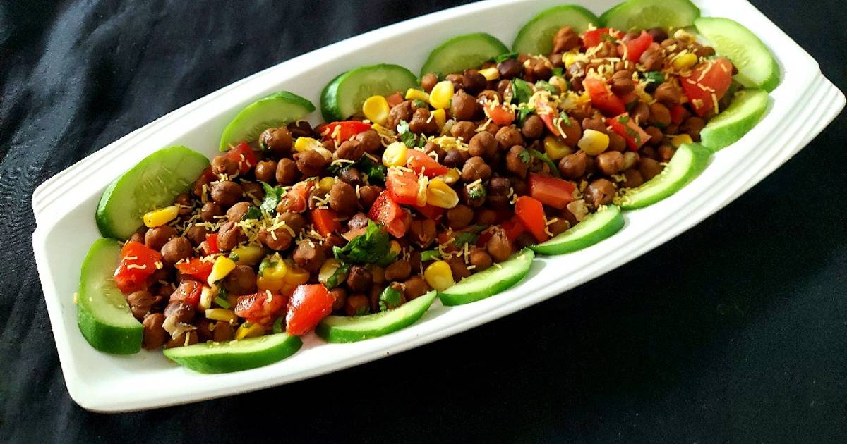 Deshi Chana Salad Recipe by Geeta Godhiwala Cookpad