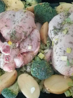 Una foto de Pollo al horno