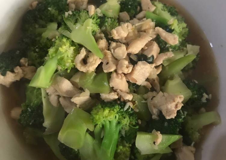 Menu diet ABK (tumis brokoli daging ayam cincang)