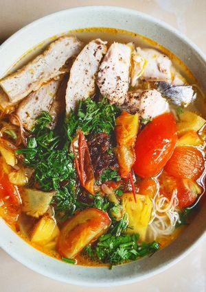 Hình của món BÚN CÁ | VIETNAMESE FISH NOODLE.
