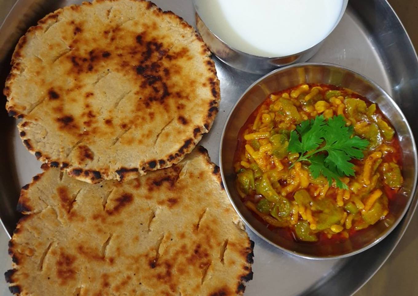 Kathiyawadi Thali