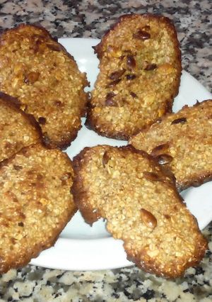 Una foto de Galletas alargadas de Avena y Semillas de Calabaza