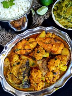 রুই মাছ দিয়ে ফুলকপির ঝোল(rui mach diye fulkopir jhol recipe in Bengali) রেসিপির প্রধান ছবি