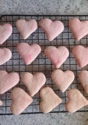 A picture of Sweet Heart Biscuits.