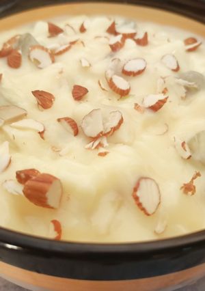 A picture of Mix fruits custard.
