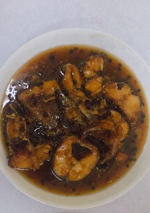 Hình của món Cá lóc kho tiêu 🍽.