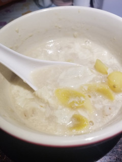 A picture of Chinese Beancurd, Ginkgo Nuts, and Barley Sweet Soup Dessert.