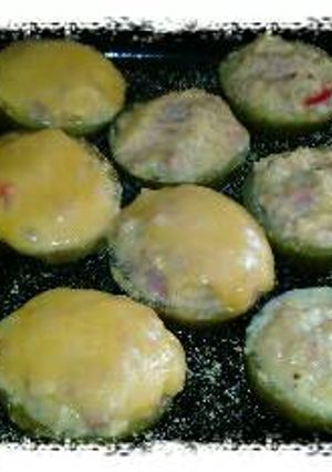 Una foto de Zapallitos rellenos de chorizo 