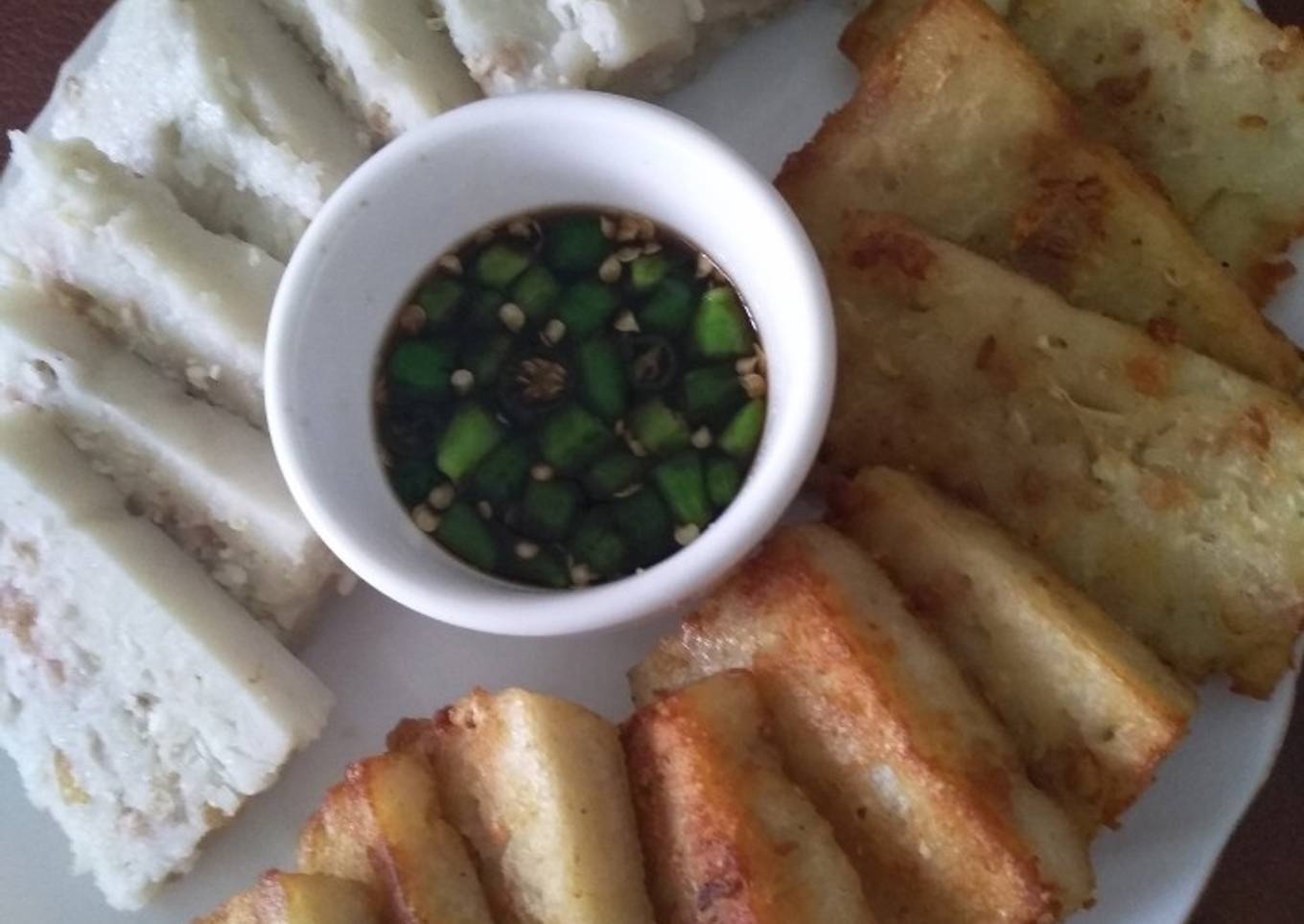 Turnip Cake alias Kue Lobak Putih dengan Daging Babi
