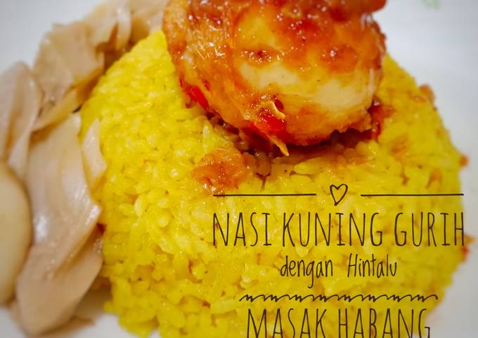 Nasi Kuning Gurih dengan Hintalu Masak Habang