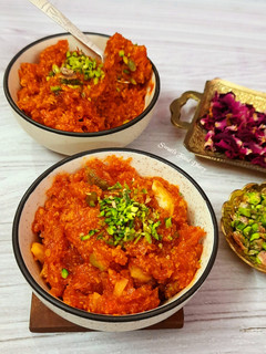 A picture of Gajar Ka Halwa / Carrot Halwa.