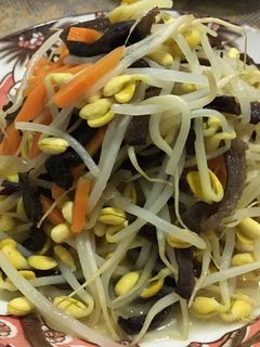 黑木耳炒豆芽菜 的食譜成品照片