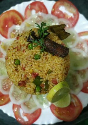 A picture of Tawa pulao.
