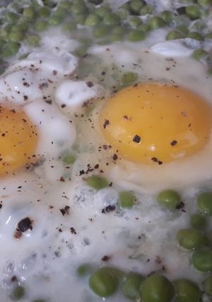 Foto di Uova con i piselli