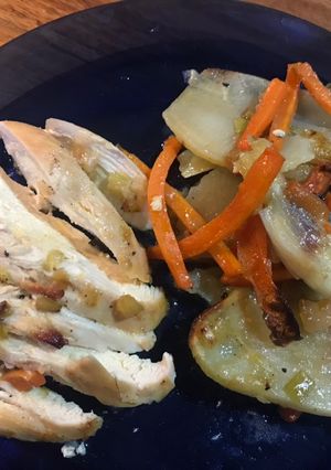 Una foto de Pollo a la cerveza con verduras