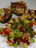 Rodajas de chile morrón y ensalada de nopales