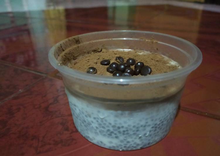 Dalgona Chia Pudding