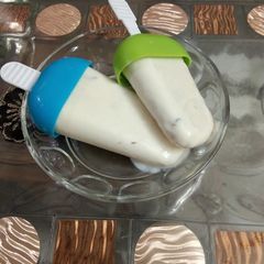 Malai kulfi A picture of Malai kulfi.