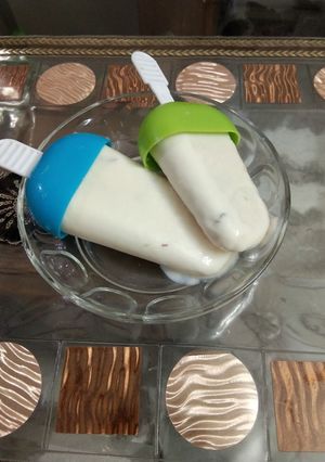 A picture of Malai kulfi.