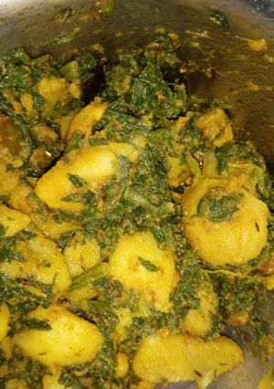 पालक भूजी (Palak Bhuji recipe in Hindi) रेसिपी मुख्य फोटो
