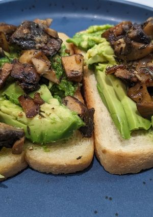 A picture of Mushroom Avocado Toast.