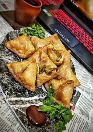 A picture of Samosa Singara.