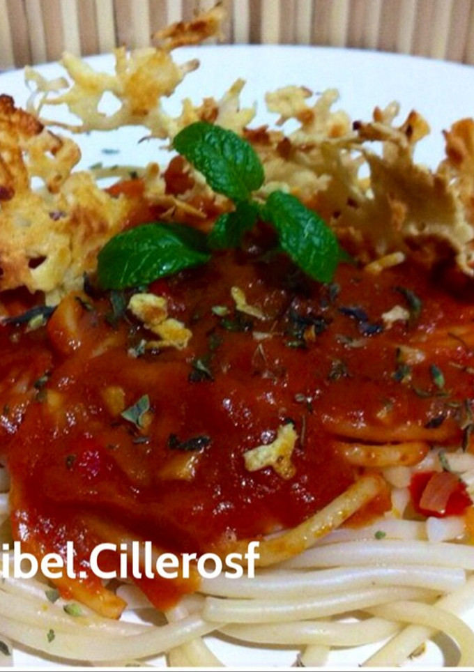 Una foto de Espagueti con tomate casero