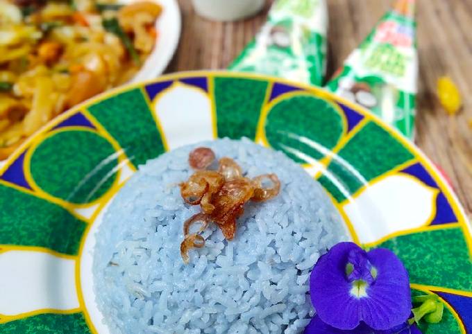 Nasi Uduk Bunga Telang Magic Com Simple