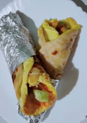अंडा रोल (Anda roll recipe in hindi) रेसिपी मुख्य फोटो