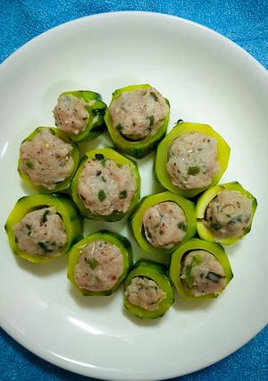 Hình của món Chả cá thác lác hấp bí ngòi.