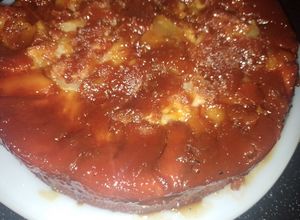 Una foto de Torta invertida de manzana