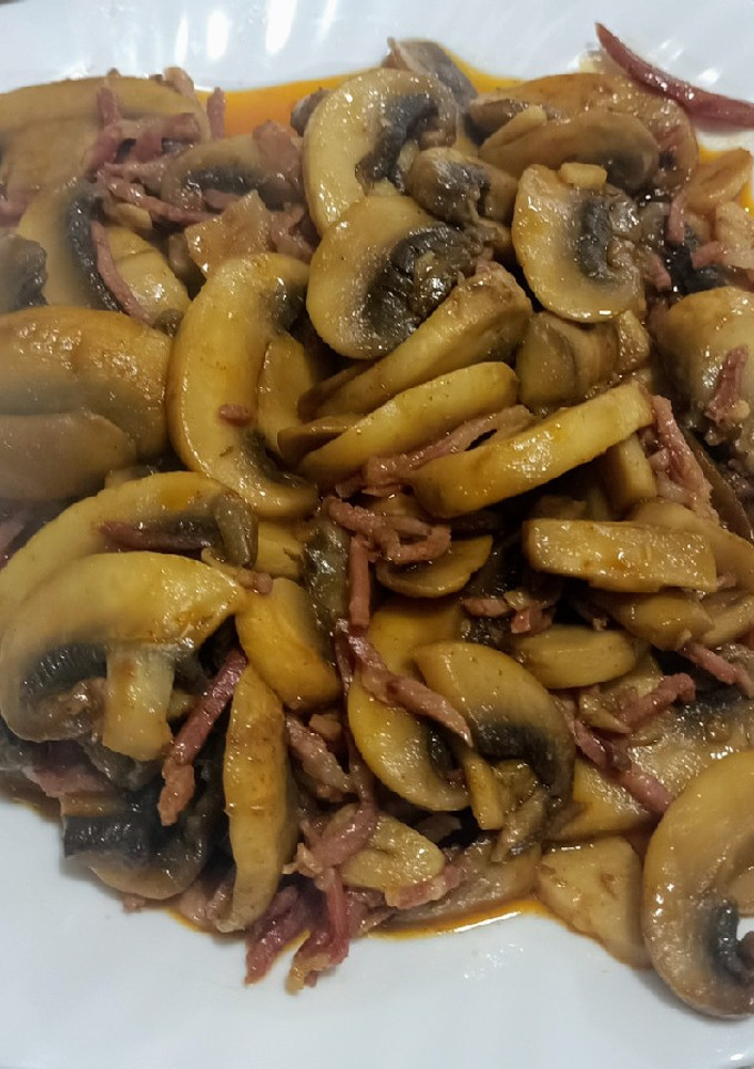 Una foto de Champiñones al pimentón