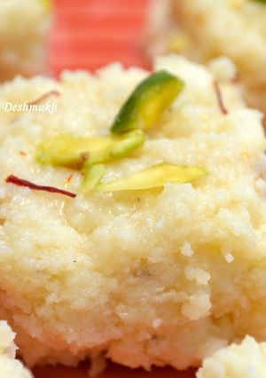 झटपट कलाकंद (Jhatpat Kalakand recipe in hindi) रेसिपी मुख्य फोटो