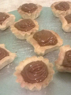 Una foto de Tartaletas rellenas de dulce de leche
