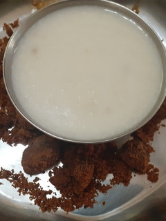 தேங்காய் கஞ்சி (Thenkaai kanji Recipe in tamil) செய்முறை முக்கிய புகைப்படம்