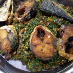 A picture of Efo riro.