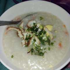 A picture of Bubur banjar.