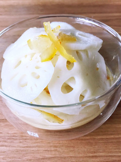 涼拌柚香蓮藕 的食譜成品照片