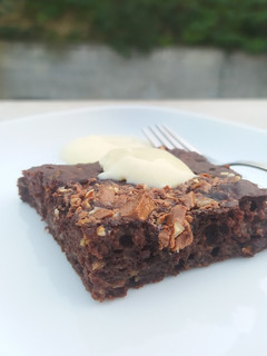 Cukkinis-csokis brownie cukor és gluténmentesen recept fotója